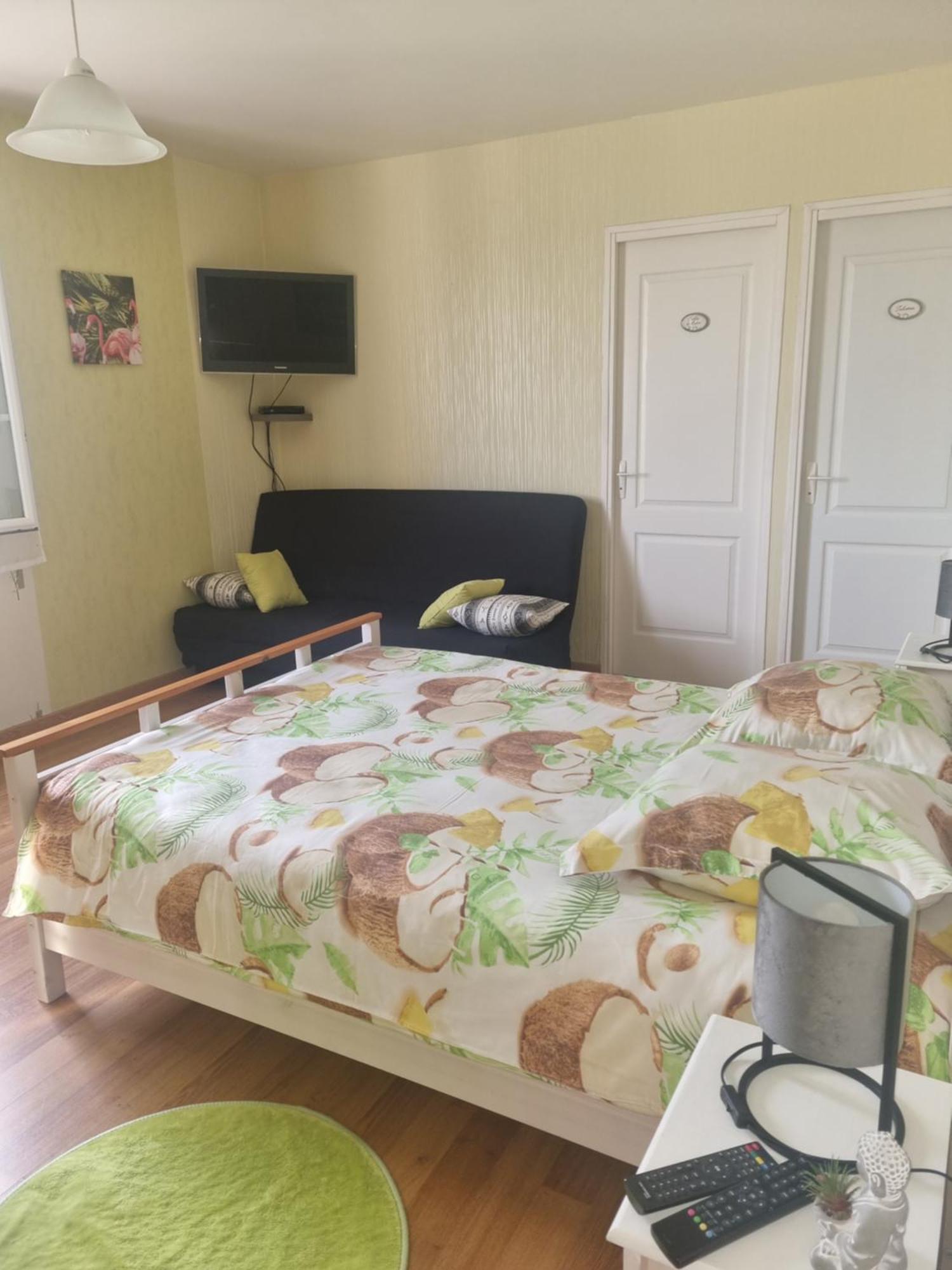 Bed and Breakfast Le Logis Du Marais Les Magnils-Reigniers Экстерьер фото